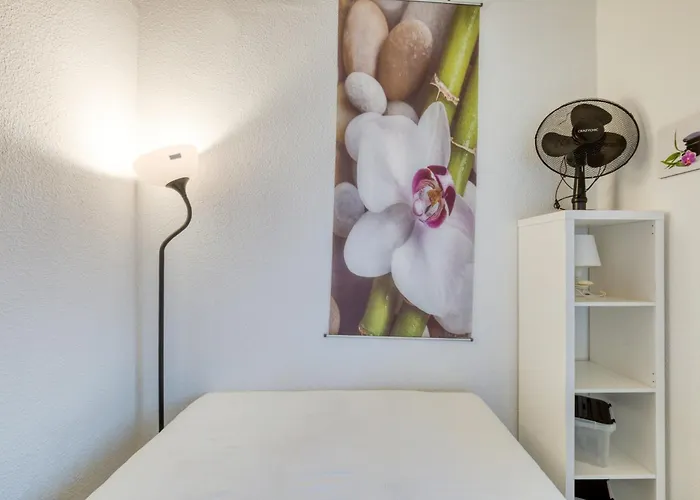 Cap D'agde, Beau T2, Parking